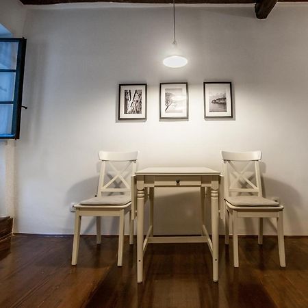 Studio Apartment Casa Di Pietra Rovigno Esterno foto