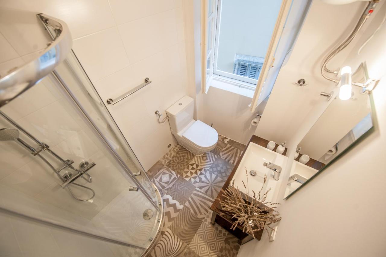 Studio Apartment Casa Di Pietra Rovigno Esterno foto